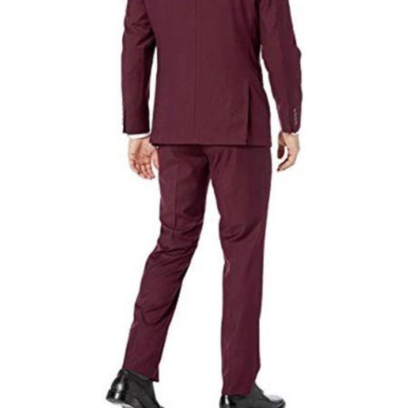 Suit - Picture 4 of 5